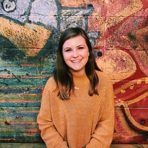 Meet your Posher, Alexis